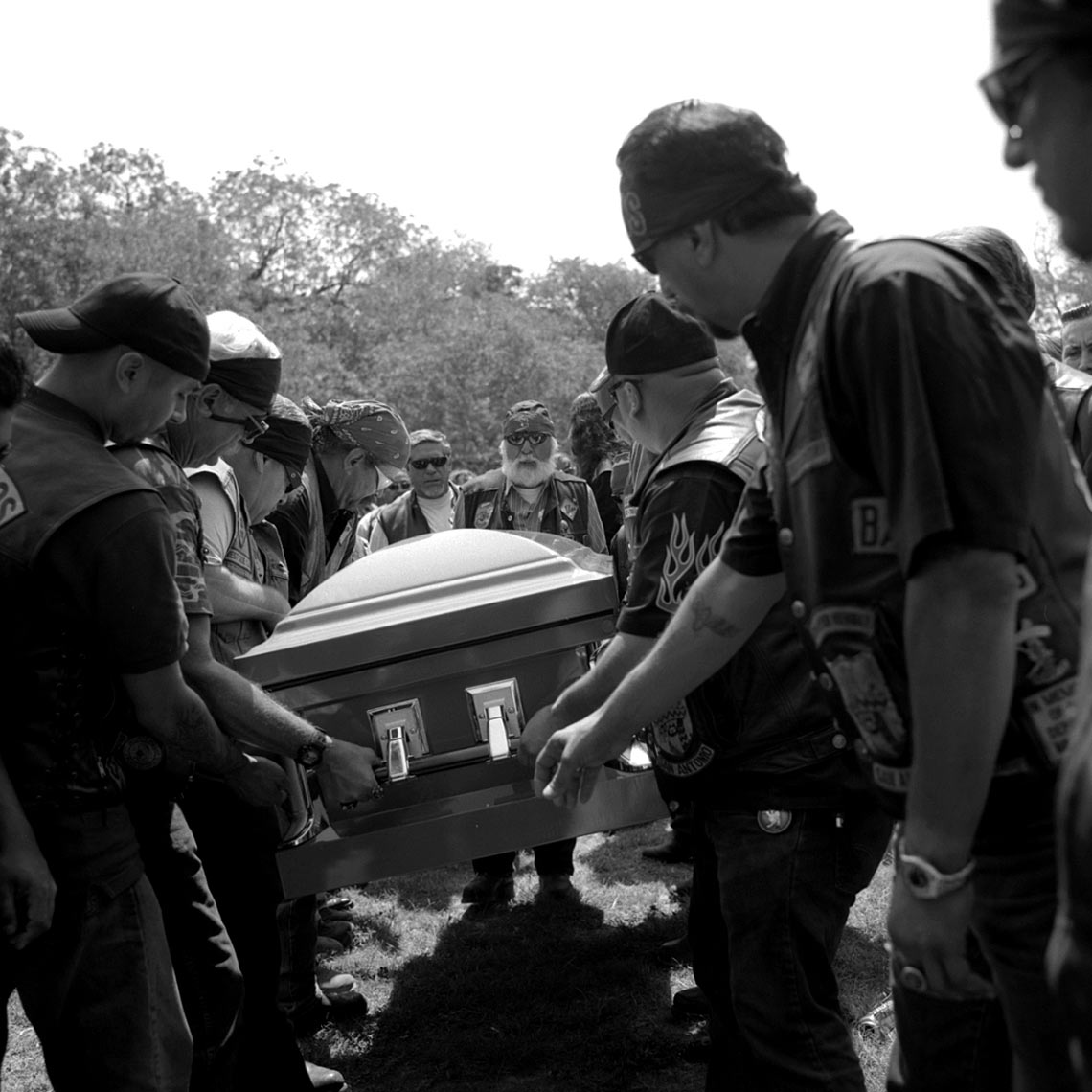 carryingcasket